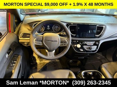 New 2026 Chrysler Pacifica Select FWD image 16