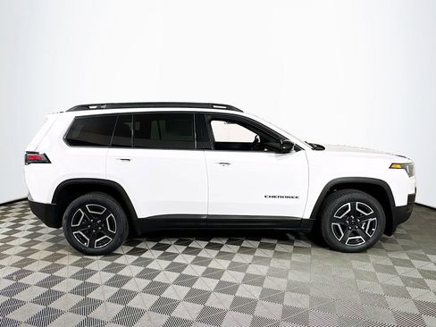 Used 2026 Jeep Cherokee Limited AWD/4WD image 8