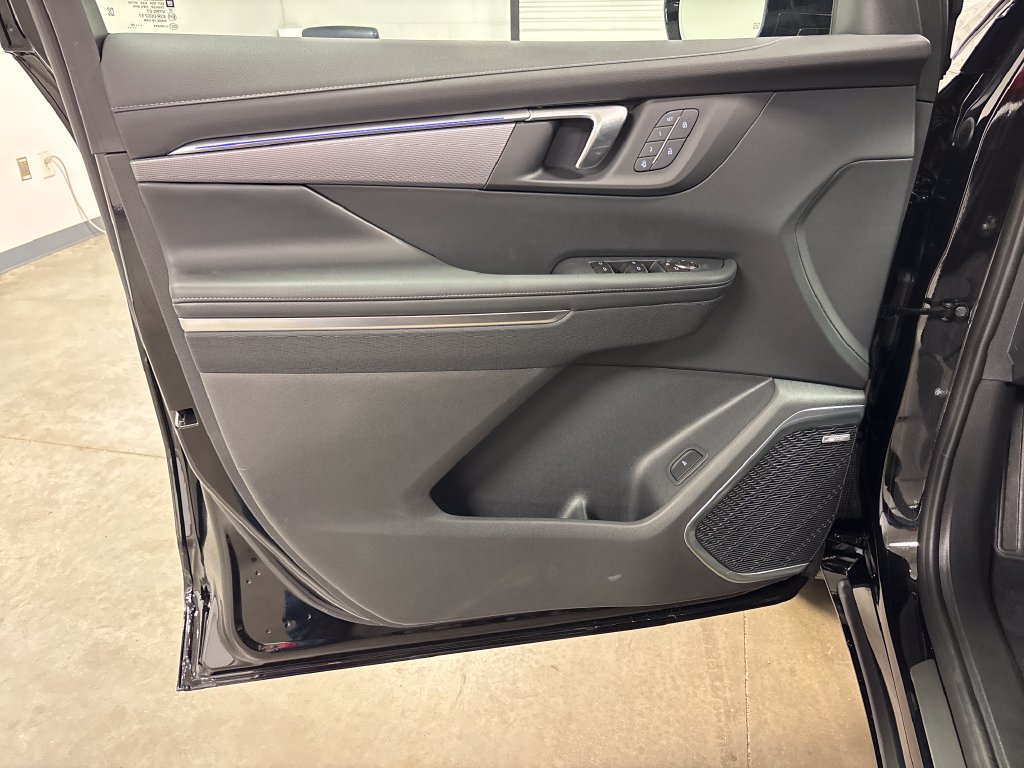 New 2026 Buick Enclave Sport Touring w/ Power Package FWD image 21
