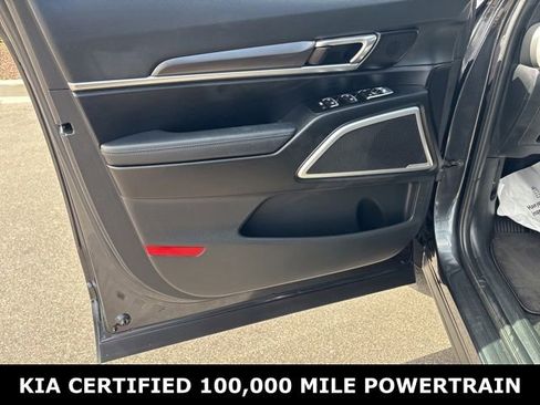 Used 2023 Kia Telluride LX FWD image 27