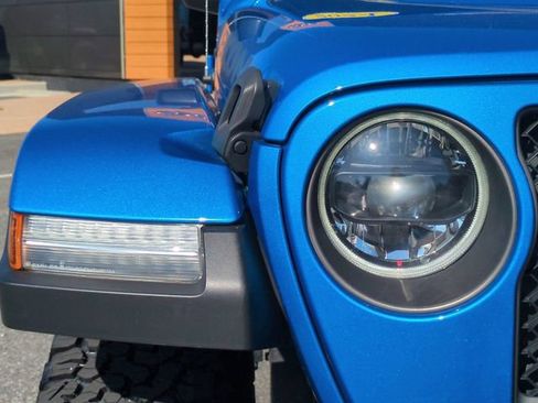 Used 2023 Jeep Wrangler Unlimited Rubicon 4xe AWD/4WD image 10