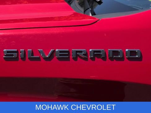 Used 2022 Chevrolet Silverado 1500 Custom AWD/4WD image 32