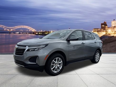 Used 2023 Chevrolet Equinox LT AWD/4WD image 1