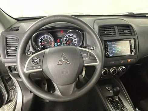Used 2022 Mitsubishi Outlander Sport ES AWD/4WD image 15