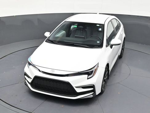 Used 2024 Toyota Corolla SE FWD image 19