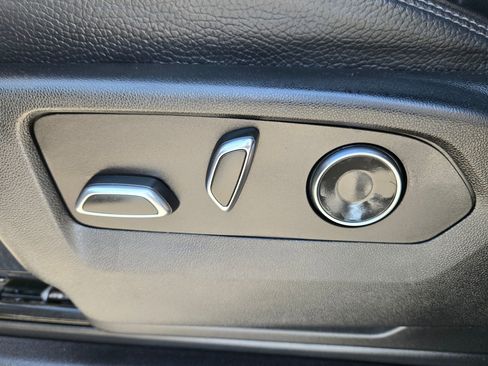 Used 2023 GMC Yukon Denali image 24