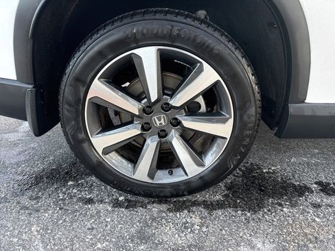 Certified 2025 Honda Pilot Elite image 14