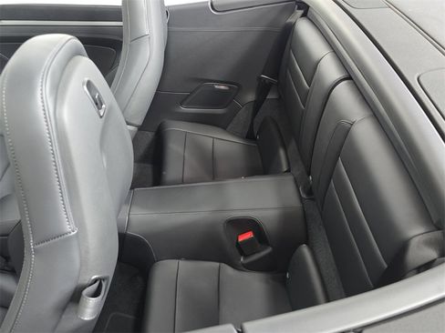 Used 2025 Porsche 911 Carrera image 24