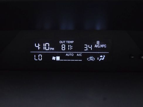 Used 2022 Subaru Crosstrek 2.0i Premium w/ Popular Package #3 AWD/4WD image 29
