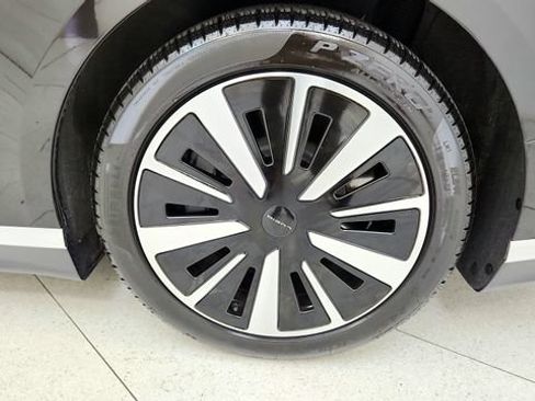 Used 2025 Lucid Air Pure RWD image 76
