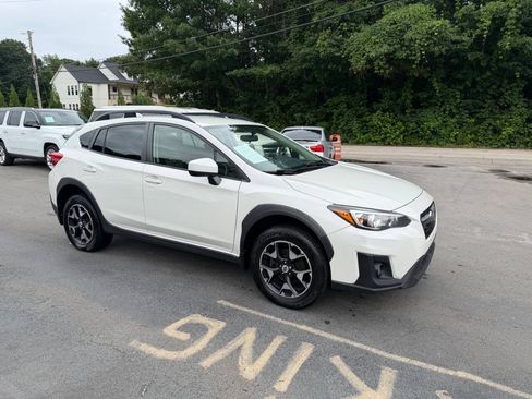 Used 2018 Subaru Crosstrek 2.0i Premium AWD/4WD image 3