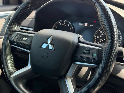 Used 2023 Mitsubishi Outlander SE FWD image 25