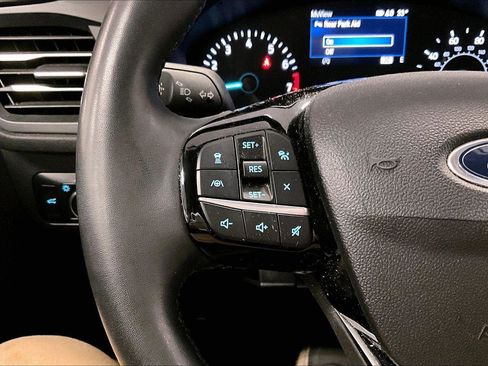 Used 2022 Ford Escape SEL image 17