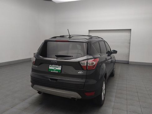 Used 2018 Ford Escape SE w/ SE Sync 3 Package image 9