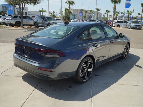 Used 2026 Honda Accord SE image 5
