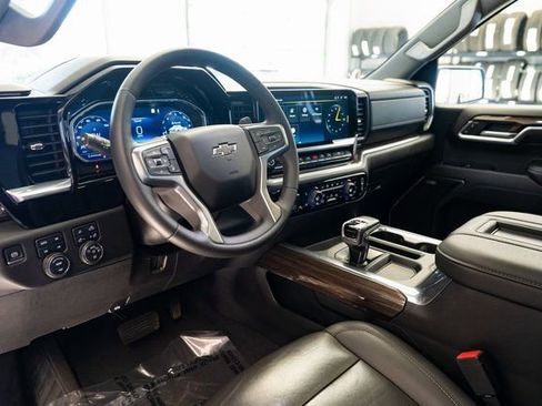 Used 2022 Chevrolet Silverado 1500 RST w/ Convenience Package II image 24