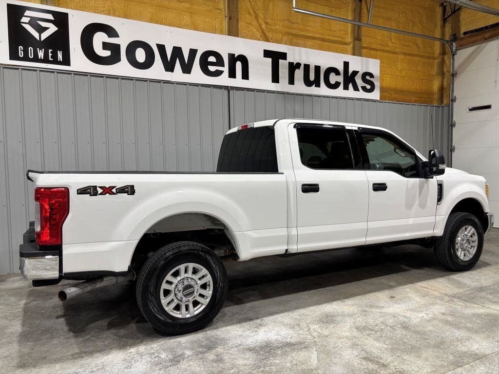 Used 2017 Ford F250 XLT w/ XLT Value Package AWD/4WD image 6