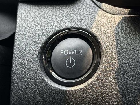 Used 2025 Toyota Camry XSE FWD image 8