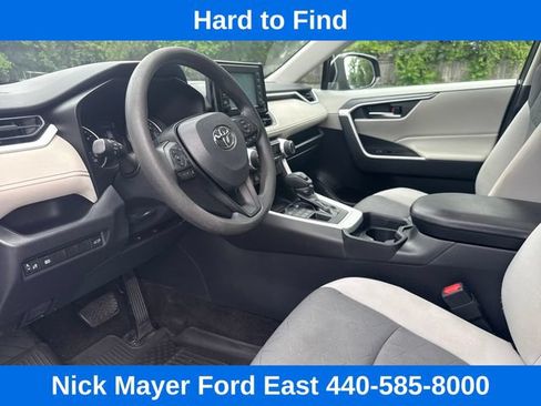 Used 2019 Toyota RAV4 XLE w/ Convenience Package AWD/4WD image 14