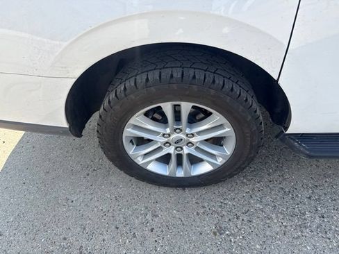Used 2024 Ford Expedition Max XLT AWD/4WD image 19