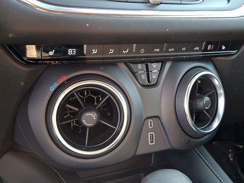 Used 2023 Chevrolet Blazer LT w/ Convenience Package image 15