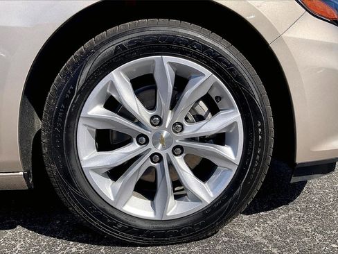 Used 2025 Chevrolet Malibu LT image 35