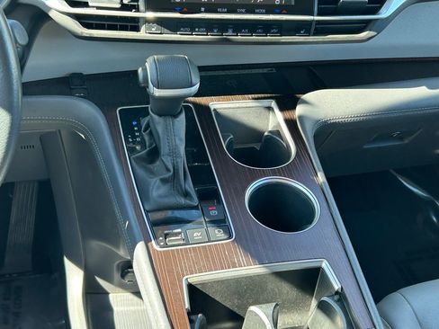 Certified 2024 Toyota Sienna XLE w/ XLE Plus Package image 23