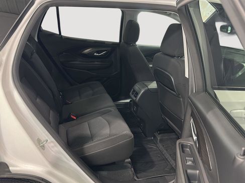 Used 2023 GMC Terrain SLE w/ Driver Convenience Package image 25