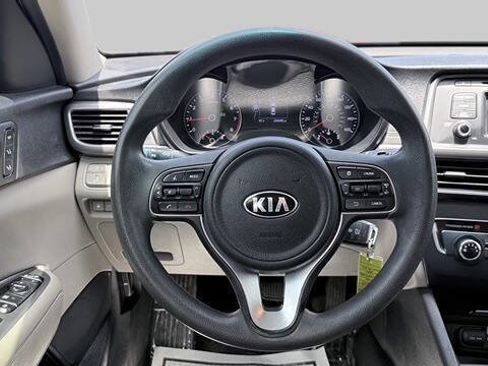 Used 2017 Kia Optima LX w/ Convenience Package FWD image 18