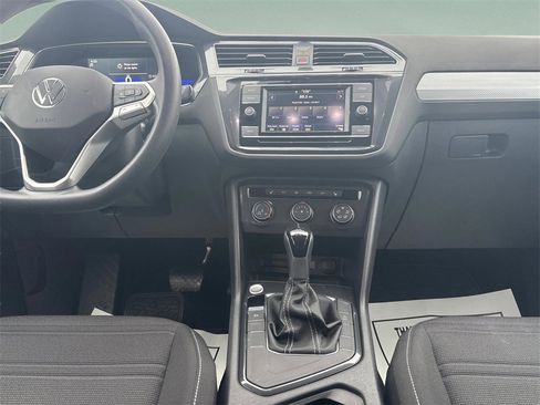 Used 2022 Volkswagen Tiguan S image 14