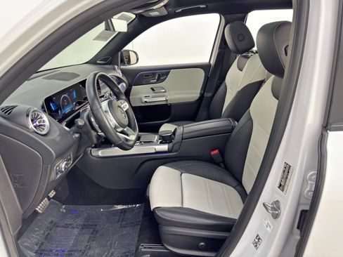Used 2021 Mercedes-Benz GLB 35 AMG 4MATIC image 16
