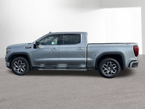 Used 2023 GMC Sierra 1500 SLT w/ SLT Premium Plus Package AWD/4WD image 15