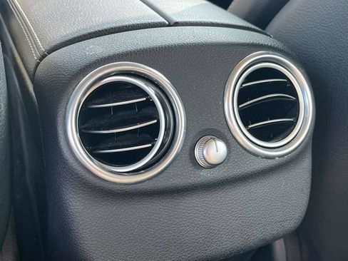 Used 2016 Mercedes-Benz C 300 4MATIC Sedan image 19