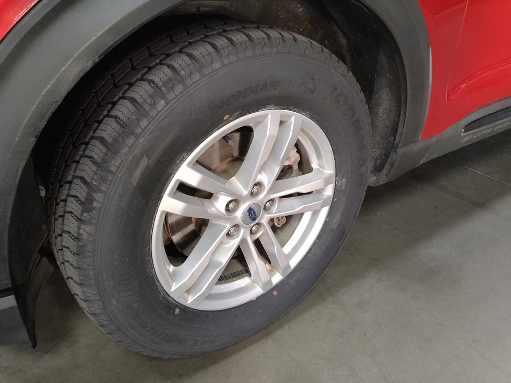 Used 2022 Ford Explorer XLT w/ Equipment Group 202A RWD image 31