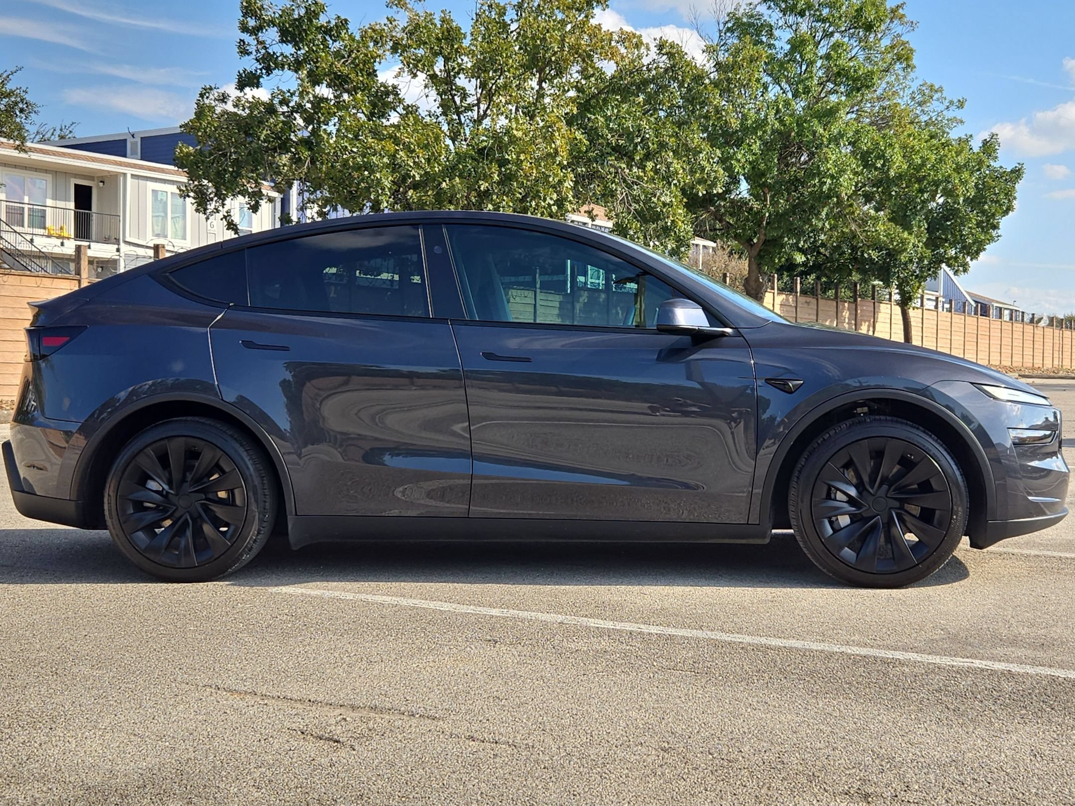 Used 2026 Tesla Model Y AWD image 2