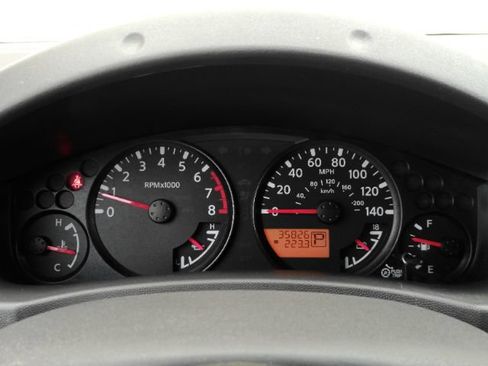 Used 2017 Nissan Frontier SV RWD image 33