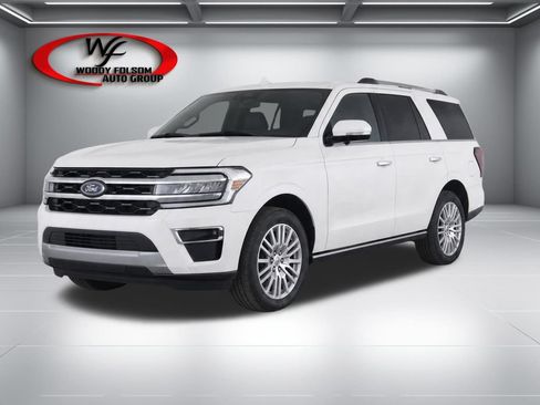 Used 2024 Ford Expedition Limited RWD image 2
