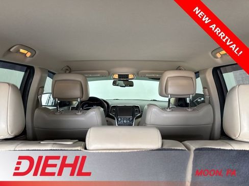 Used 2015 Jeep Grand Cherokee Limited image 9