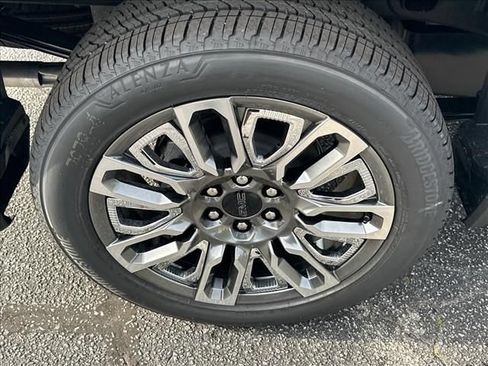 New 2026 GMC Sierra 1500 Denali Ultimate AWD/4WD image 16