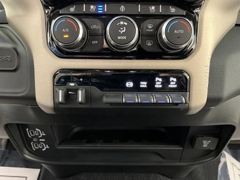 Used 2024 RAM 2500 Laramie w/ Safety Group AWD/4WD image 26