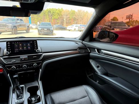 Used 2018 Honda Accord Sport image 33