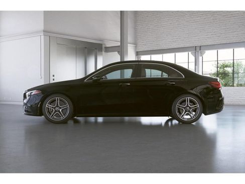 Used 2020 Mercedes-Benz A 220 4MATIC image 35