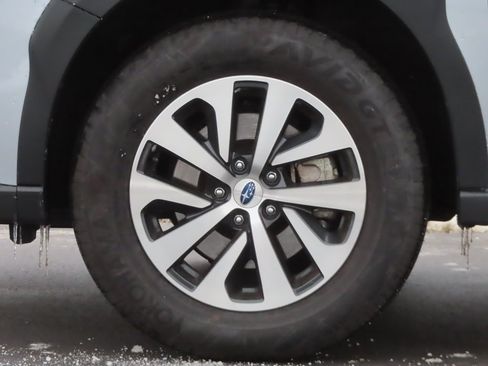 Used 2024 Subaru Outback Premium image 13