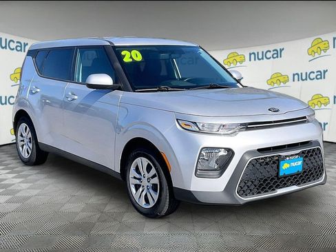 Used 2020 Kia Soul LX FWD image 1