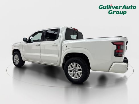 Used 2022 Nissan Frontier SV AWD/4WD image 4