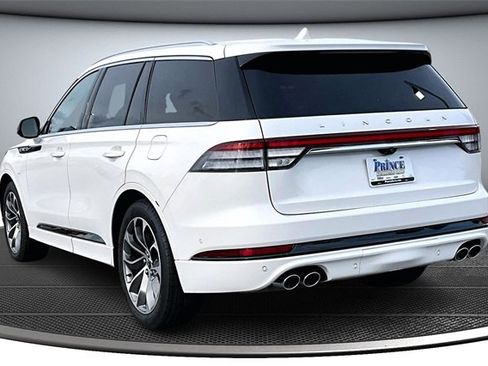 Used 2021 Lincoln Aviator Grand Touring w/ Equipment Group 302A image 4
