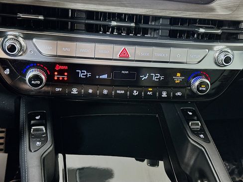 Certified 2023 Kia Telluride SX Prestige X-Line AWD/4WD image 16