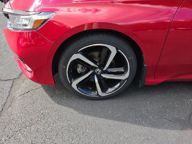 Used 2018 Honda Accord Sport image 18