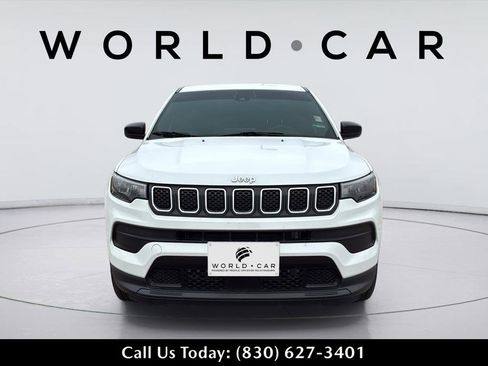 Used 2023 Jeep Compass Sport AWD/4WD image 9