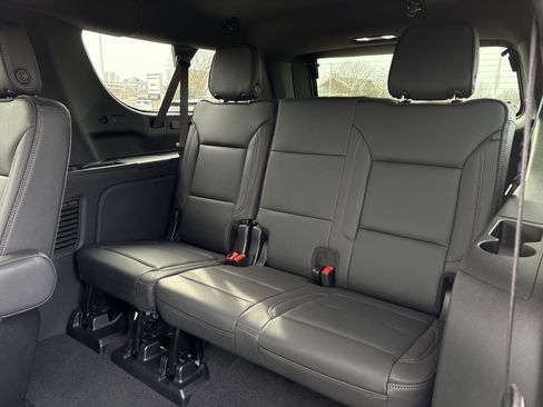 New 2025 Chevrolet Suburban High Country w/ LPO, Illumination Package image 22